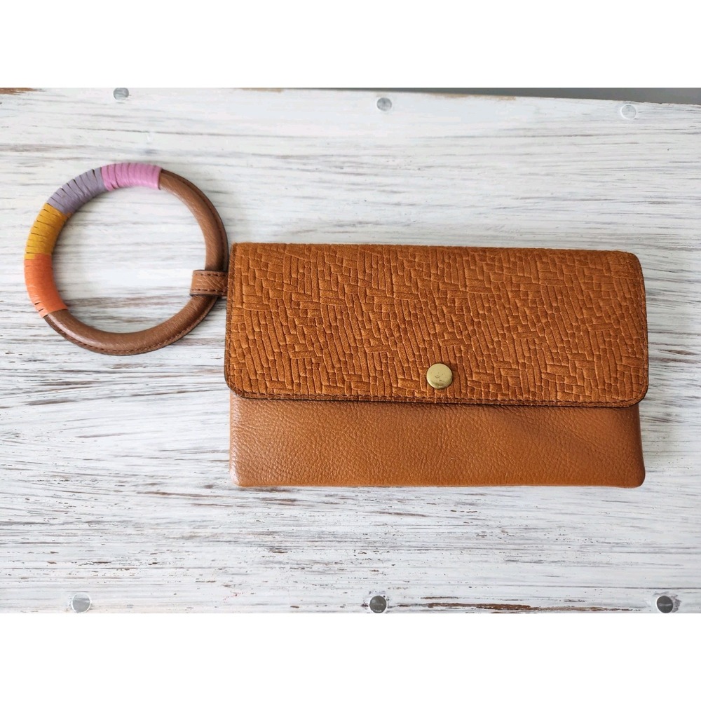 Authentic‎ Fossil Flap Leather Wristlet Ring Wallet Tan Medium Brown